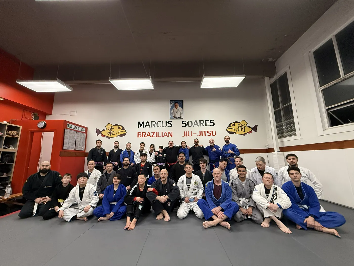 The full Vancouver class gathered for a group photo