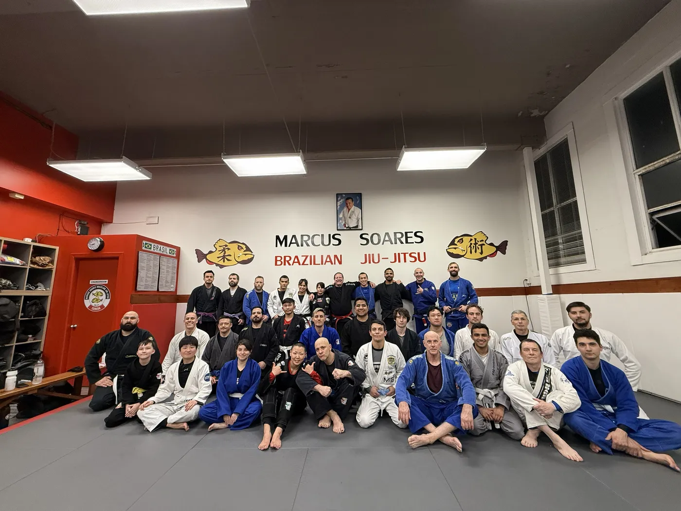 Vancouver members and instructors together on the mats